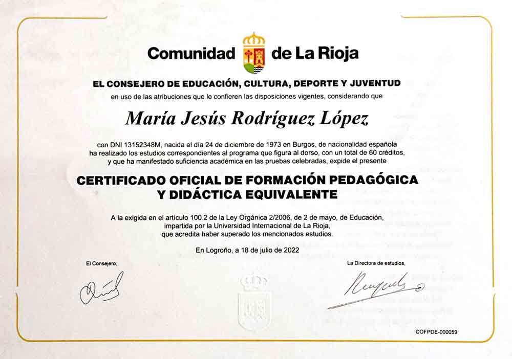 Chus-(en-la-escuela)-9-diploma